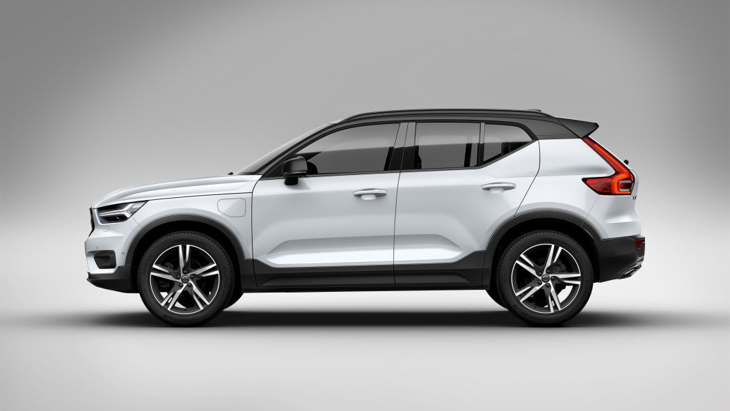 Volvo xc40 plugin deals hybrid